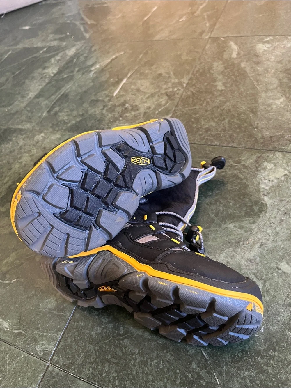 Keen insulated kids